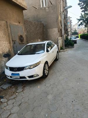 كيا سيراتو 2012