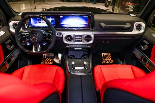 Mercedes G63 2025
