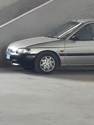 Ford Escort 1998