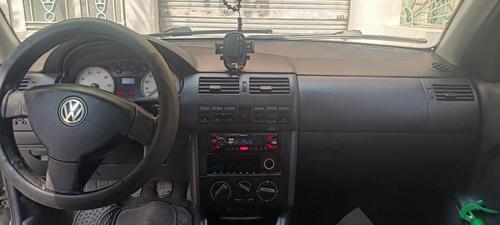 Volkswagen Pointer 2004