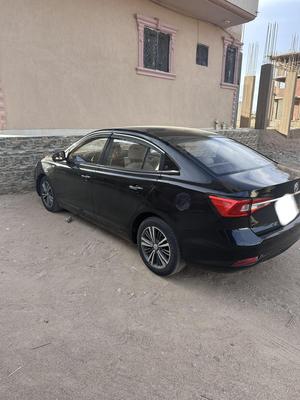 MG 5 2021