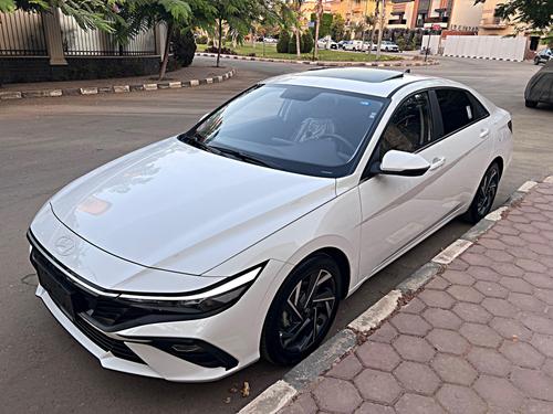 Hyundai Elantra 2025