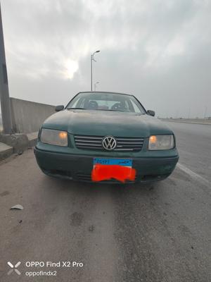 فولكس فاغن بورا 2000