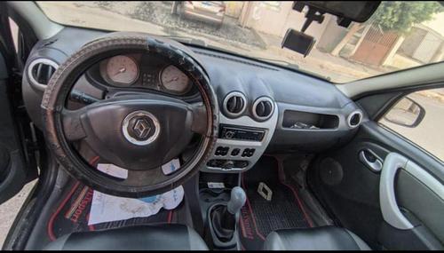 Renault Logan 2010
