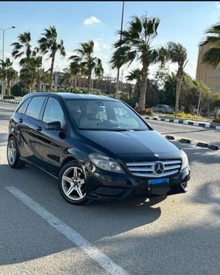 مرسيدس B 180 2014