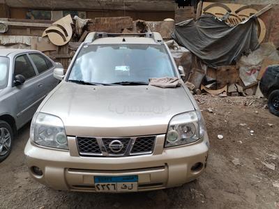 نيسان اكس تريل 2007
