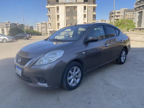 Nissan Sunny 2015
