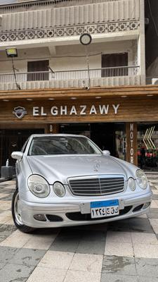 Mercedes E 240 2003