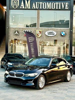بي ام دبليو 320i 2020