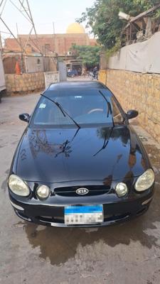 كيا شوما 2000