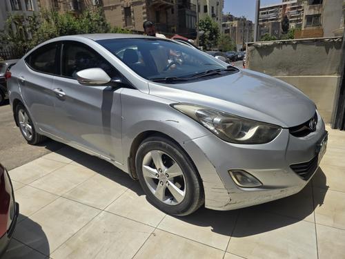 هيونداي إلنترا 2012