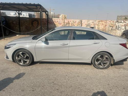 Hyundai Elantra CN7 2021