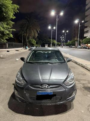 Hyundai Accent 2012
