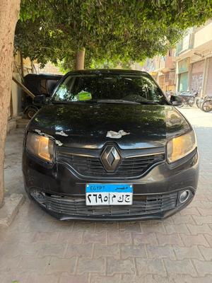 رينو لوجان 2015