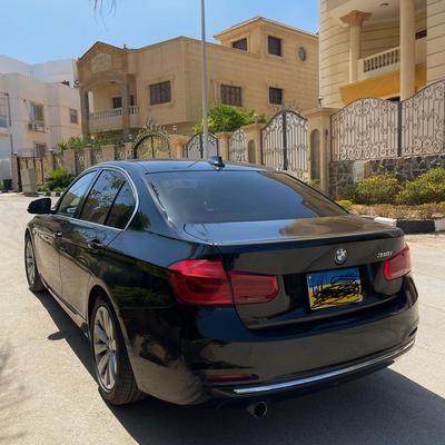 بي ام دبليو 318 2019