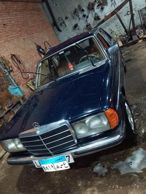 Mercedes 200 1984
