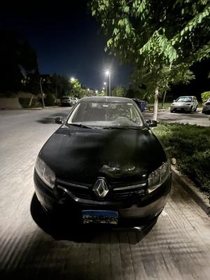 رينو لوجان 2015