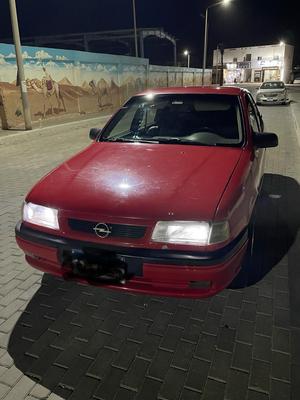 اوبل فيكترا 1995
