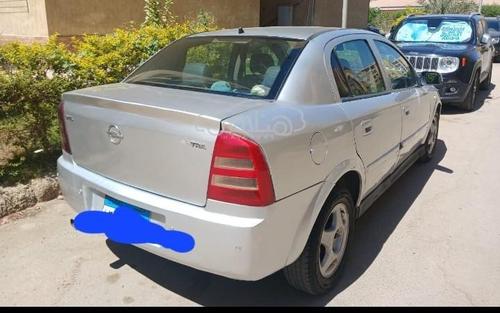 اوبل أسترا 2005