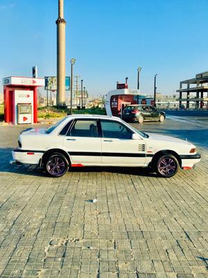 ميتسوبيشي جالانت 1990