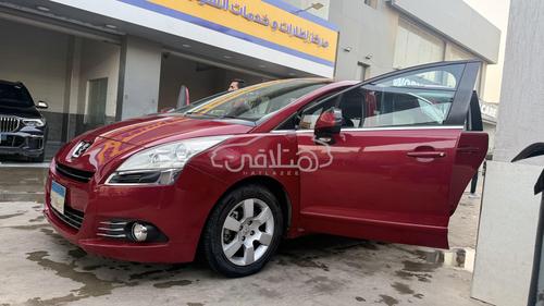 Peugeot 5008 2011