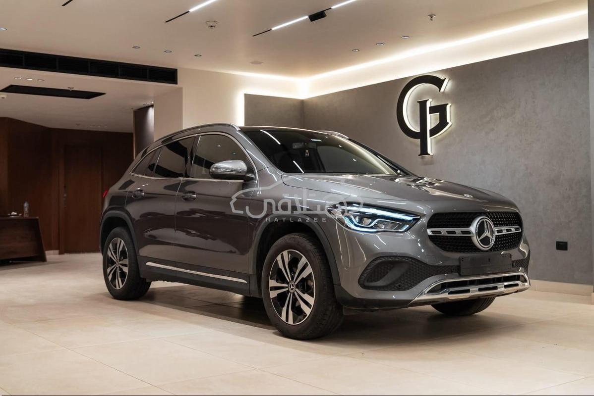Mercedes-Benz GLA 200 AMG 2023 - 2