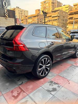 فولفو XC60 2024