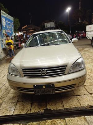 Nissan Sunny 2012