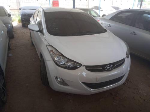 Hyundai Avante 2012