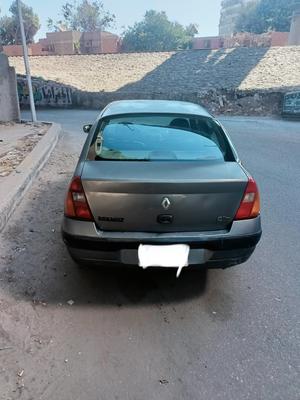 رينو كليو 2003