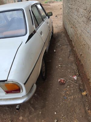 بيجو 405 1981