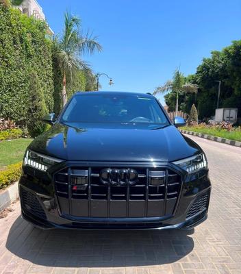 Audi SQ7 2023