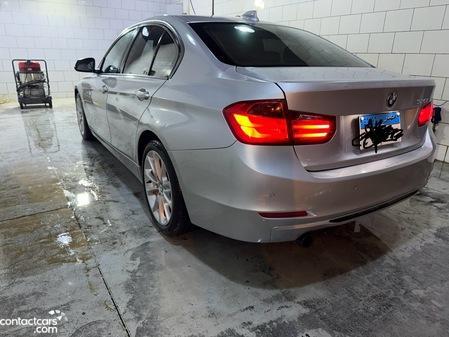 بي ام دبليو 320i 2015