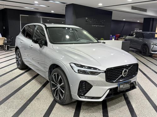 Volvo XC60 2025