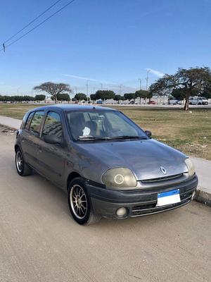 رينو كليو 2001