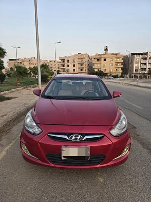 هيونداي اكسنت RB 2012