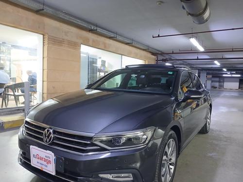 Volkswagen Passat 2022