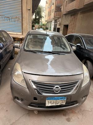 Nissan Sunny 2014