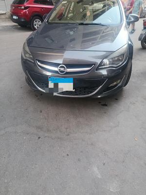 اوبل أسترا 2014