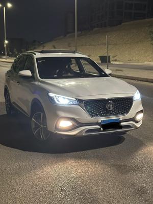 MG HS 2021