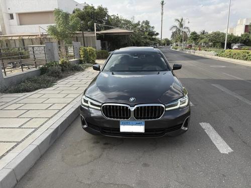 بي ام دبليو 520 2021