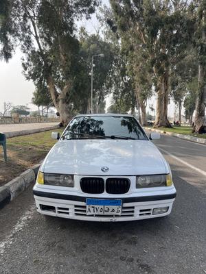 بي ام دبليو 318 1992