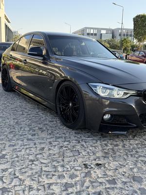 بي ام دبليو 320i 2017