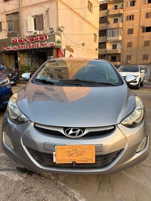 هيونداي إلنترا 2012