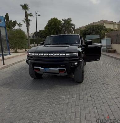 جى ام سى هامر اى فى 2025