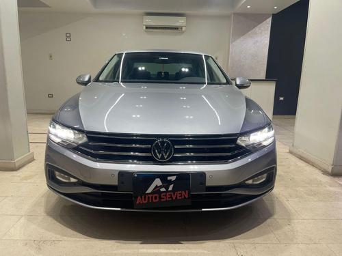 Volkswagen Passat 2022