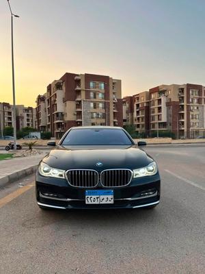 بي ام دبليو 740 2019