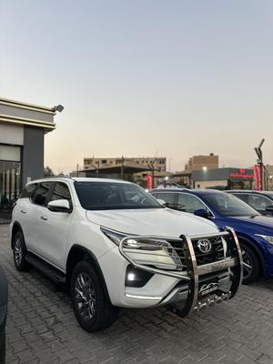 Toyota Fortuner 2022