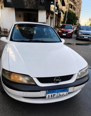 اوبل فيكترا 1996