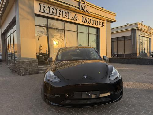 تسلا Model Y 2023
